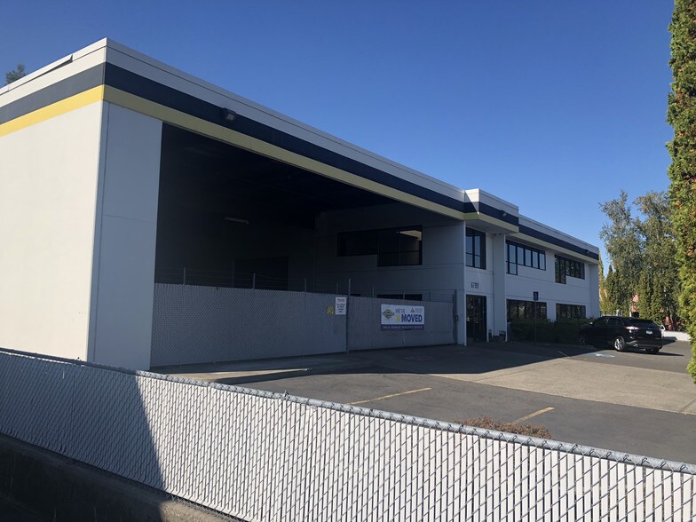 More Photos Of 6789 SW 111th Ave, Beaverton Industrial For Sale