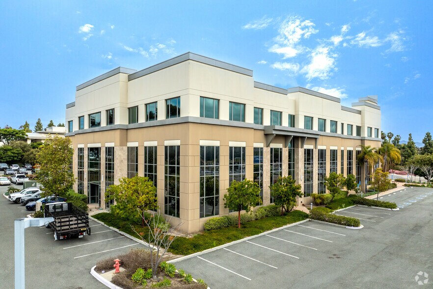 More Photos Of 4002 W Vista Way, Oceanside Medical For Lease