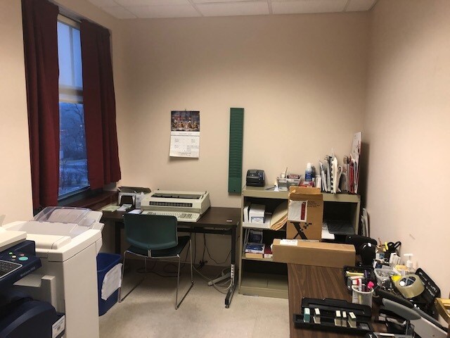 More Photos Of 5 Community Dr, Augusta Office For Sale