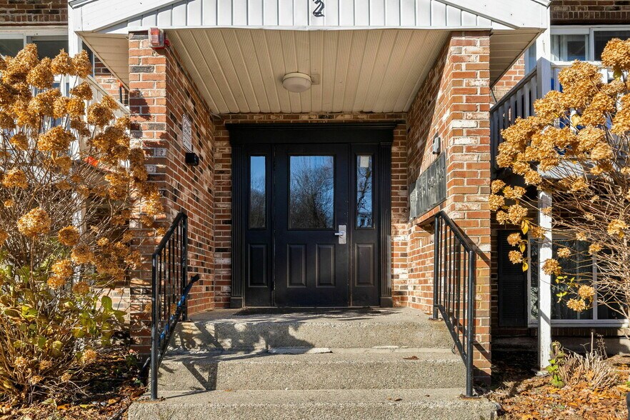 More Photos Of 1669-1671 Main St, Leicester Apartments For Sale