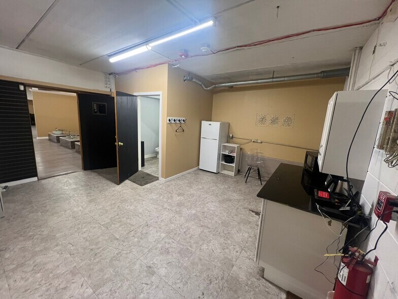 More Photos Of Boulder Hill Pass @ Rt 25, Montgomery Unknown For Lease