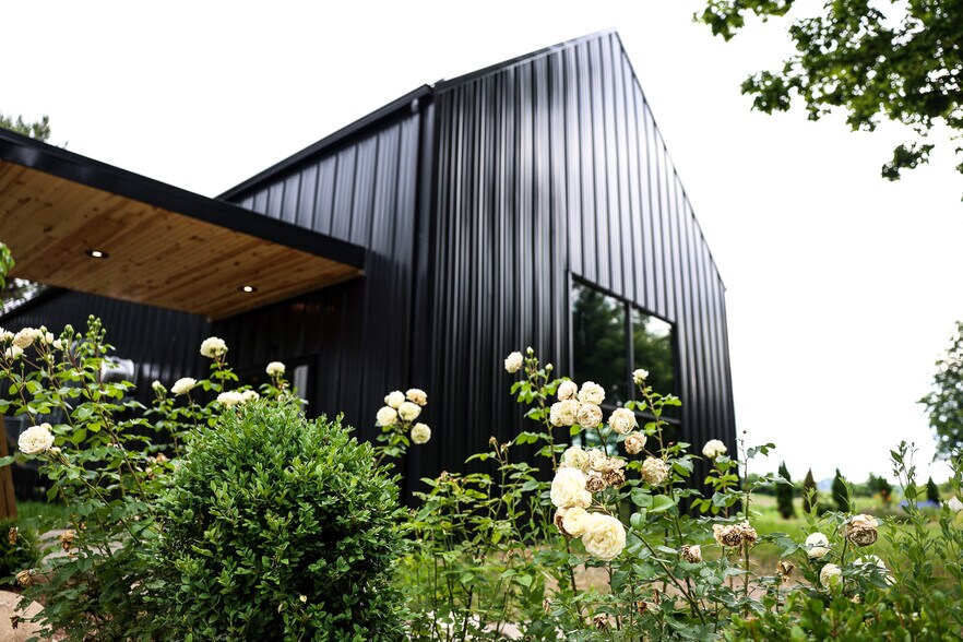 More Photos Of 58522 Farrand Rd, Colon Specialty For Sale