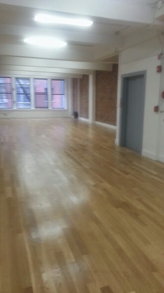 More Photos Of 12 E 32nd St, New York Office For Lease