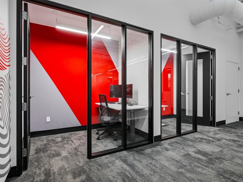 More Photos Of 14 O'Henry Ave, Asheville Loft Creative Space For Lease