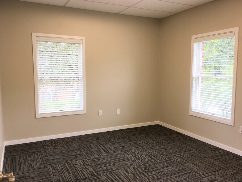More Photos Of 125 Wappoo Creek Dr, Charleston Office For Lease