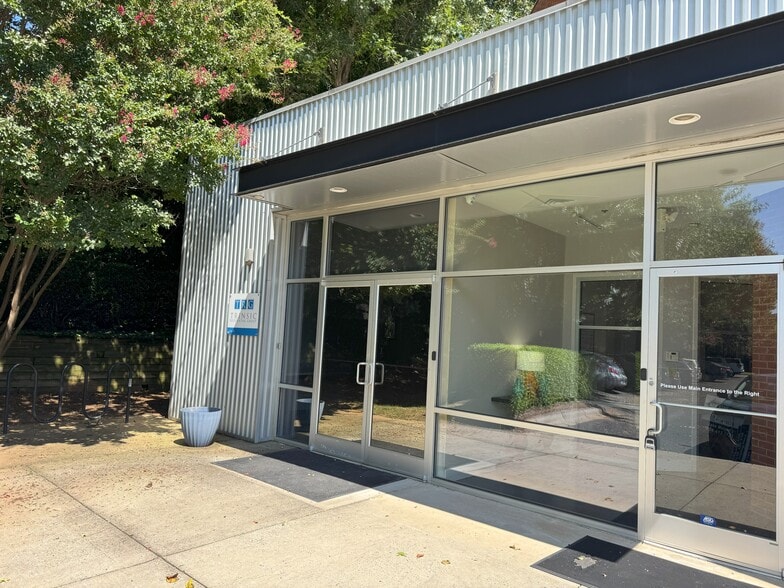 More Photos Of 2010 S Tryon St, Charlotte Loft Creative Space For Lease