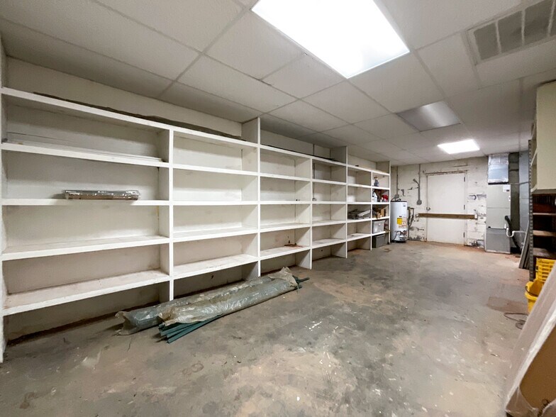 More Photos Of 3608 Roosevelt blvd, Monroe Storefront Retail Office For Sale