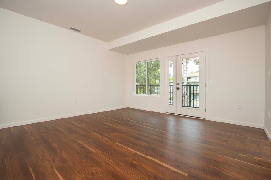 More Photos Of 1380 Lincoln Ave, San Rafael Apartments For Sale