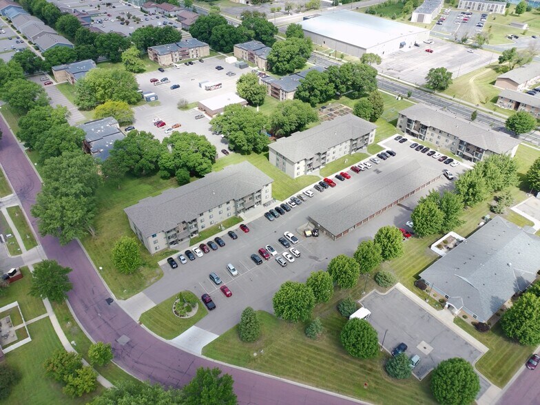 More Photos Of 160-180 Homestead Rd, Mankato Apartments For Sale