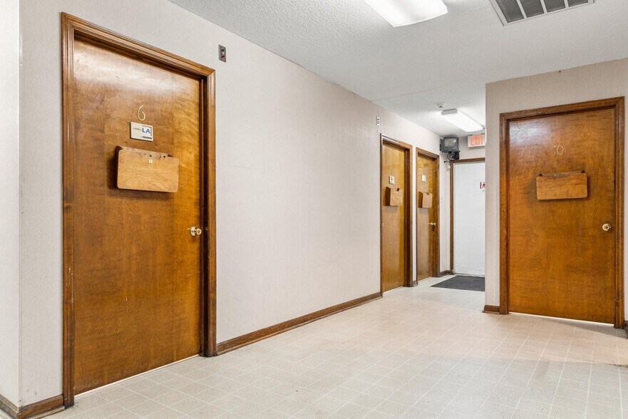 More Photos Of 450 North St, Bamberg Medical For Sale