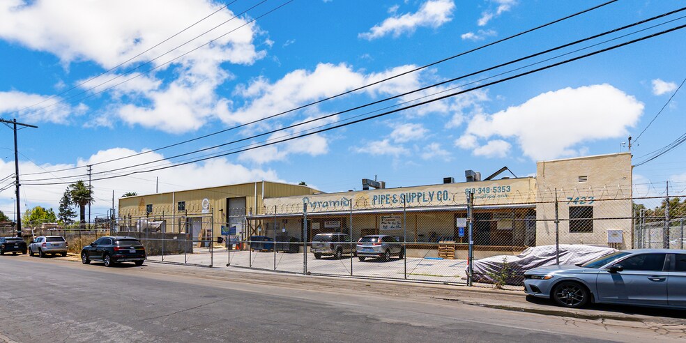 Primary Photo Of 7423 Deering Ave, Canoga Park Warehouse For Lease