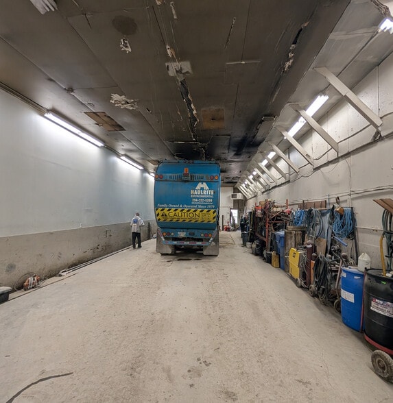 More Photos Of 596 Gunn Rd, Winnipeg Industrial For Sale