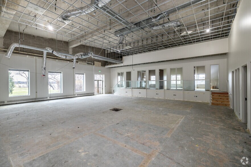 More Photos Of 3033 Excelsior Blvd, Minneapolis Medical For Lease