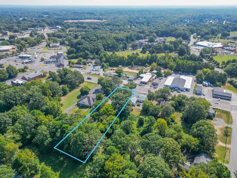 More Photos Of 7741 Matthews Mint Hill Rd, Mint Hill Freestanding For Sale