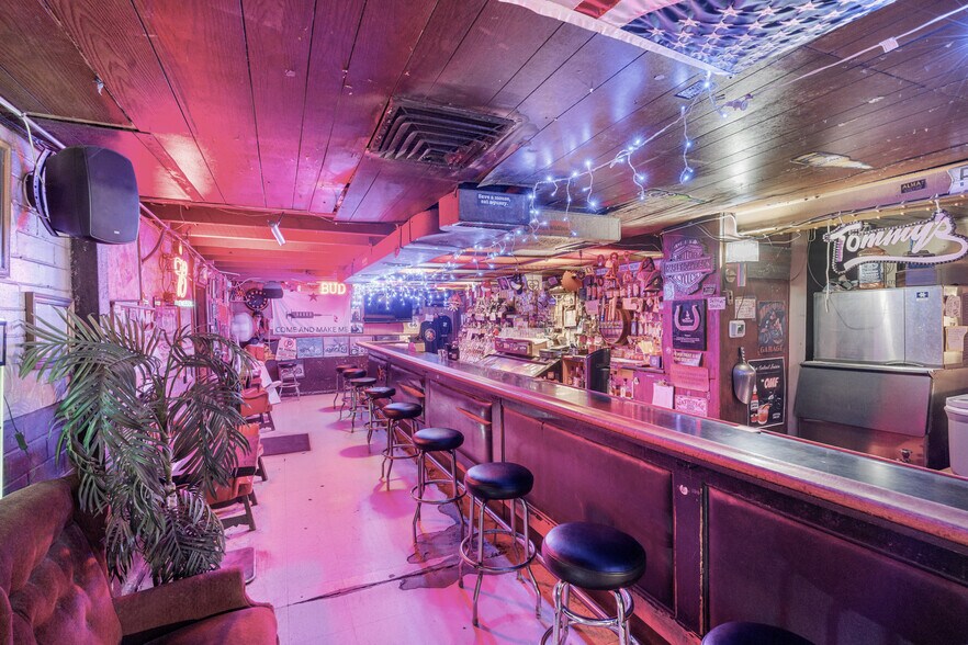 More Photos Of 2747 N Stone Ave, Tucson Restaurant For Sale