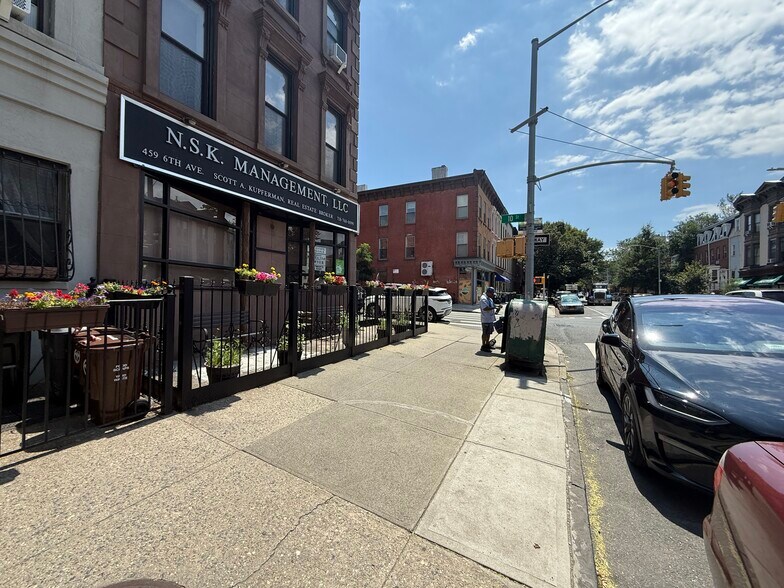More Photos Of 459 6th Ave, Brooklyn Apartments For Lease
