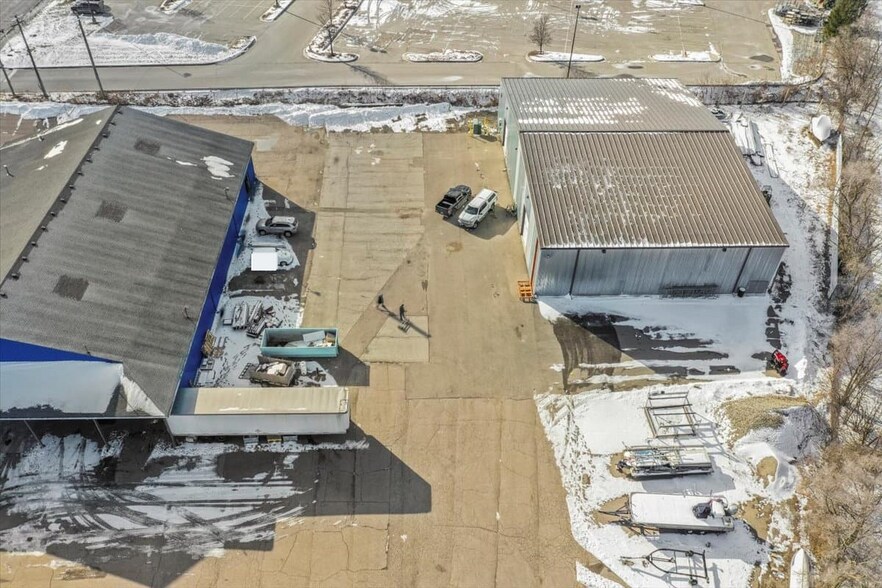 More Photos Of 0000 Orchard Lake, Pontiac Light Manufacturing For Lease