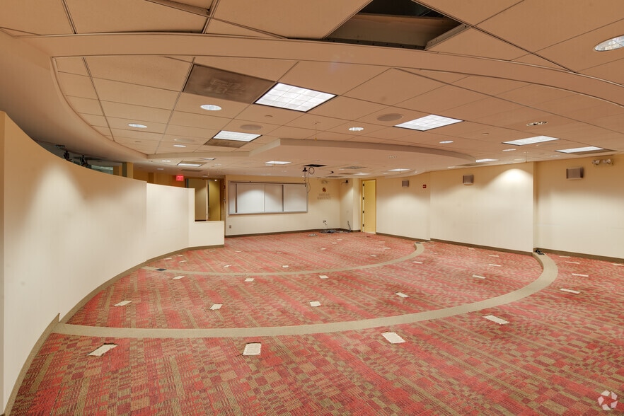 Photo of Cncr Floor Ste CO85