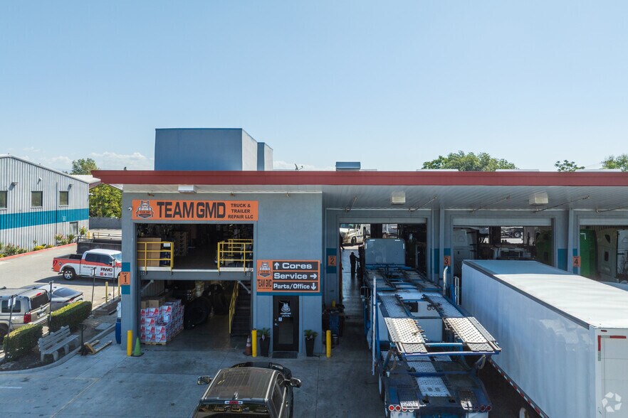More Photos Of 15516 Valley Blvd, Fontana Truck Terminal For Lease