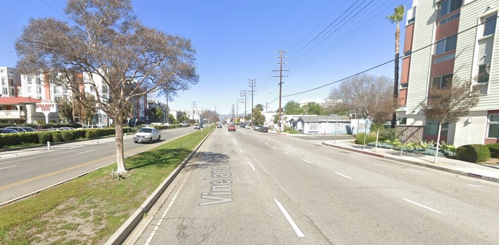 More Photos Of 4940 Vineland Ave, North Hollywood Loft Creative Space For Sale