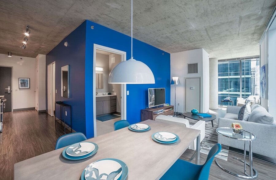 More Photos Of 215 W Lake St, Chicago Apartments For Lease