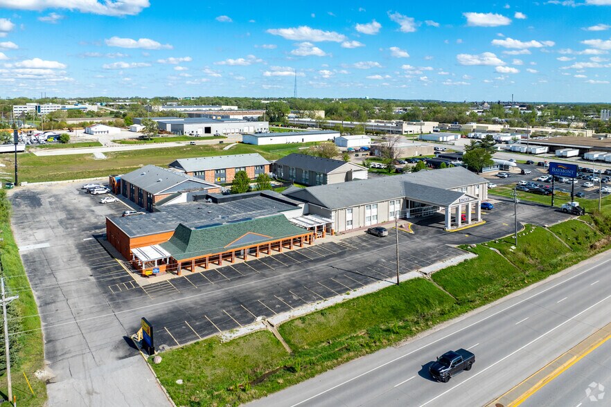 More Photos Of 4685 NE 14th St, Des Moines Hotel For Sale