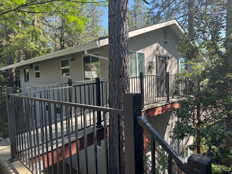 More Photos Of 1801 Cardinal Dr, Placerville Apartments For Sale