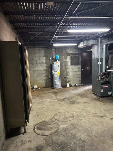 More Photos Of 2500 Spring Grove Ave, Cincinnati Warehouse For Sale