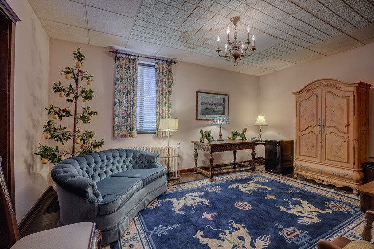 More Photos Of 3464 Central Pky, Cincinnati Funeral Home For Sale