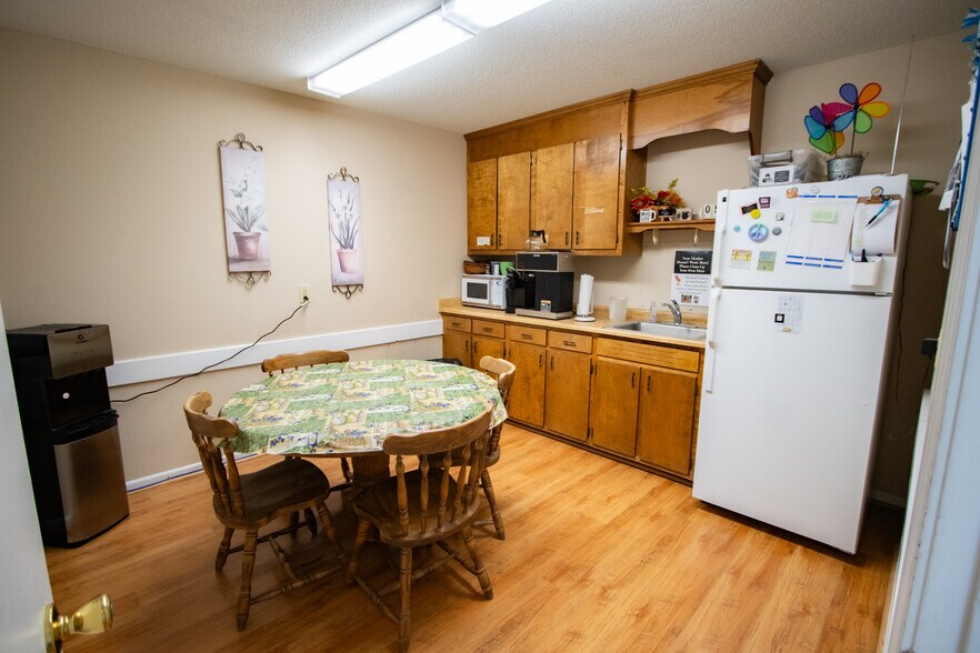 More Photos Of 309 E Main St, Pickens Storefront Retail Residential For Sale