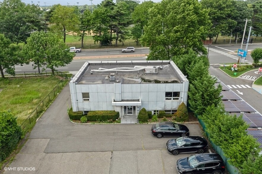 More Photos Of 1710 Hempstead Tpke, East Meadow Office For Sale