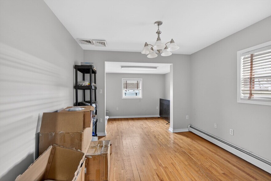 More Photos Of 449-451 W Linden St, Allentown Office For Sale