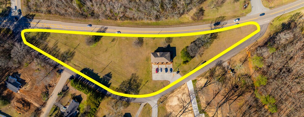 More Photos Of 2133 W Madison Ave, Athens Apartments For Sale