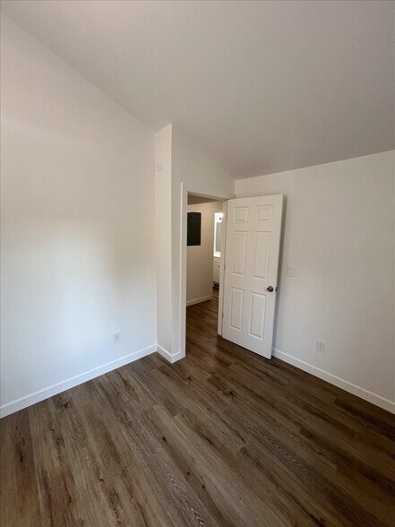 More Photos Of 10443 17th Ave SW, Seattle Multifamily For Sale