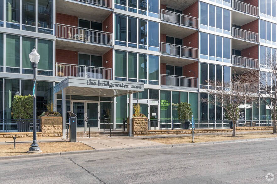 More Photos Of 1024 Washington Ave S, Minneapolis Apartments For Lease