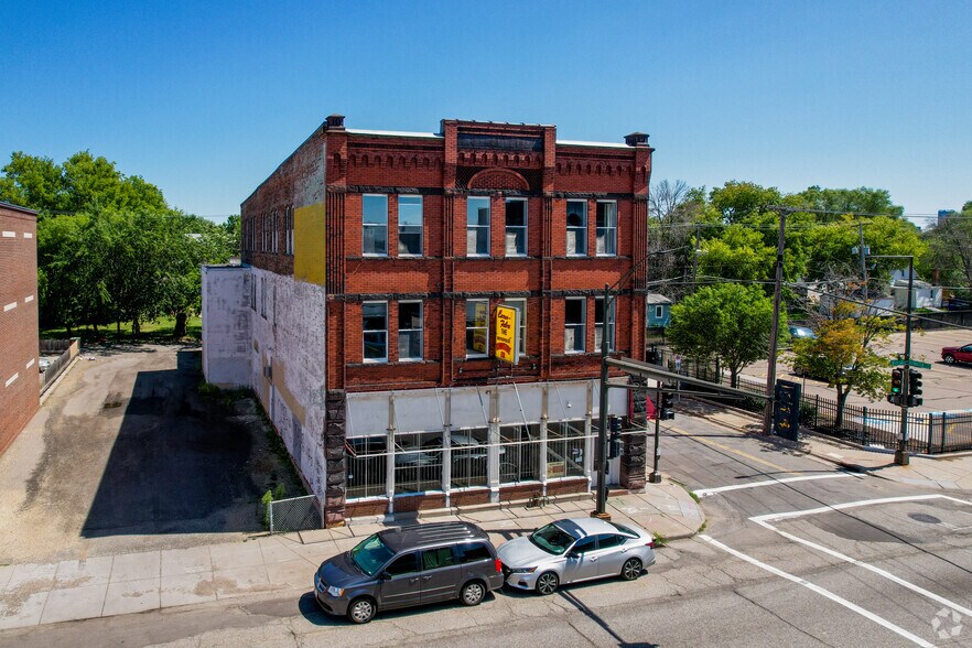 More Photos Of 842 Rice St, Saint Paul Storefront Retail Residential For Lease