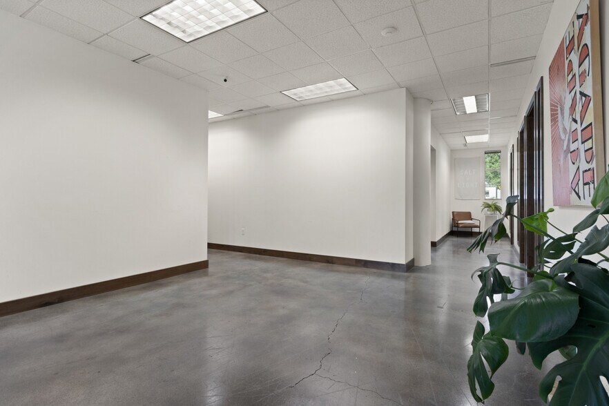 More Photos Of 623 E Wallace Ave, Coeur d'Alene Office For Sale