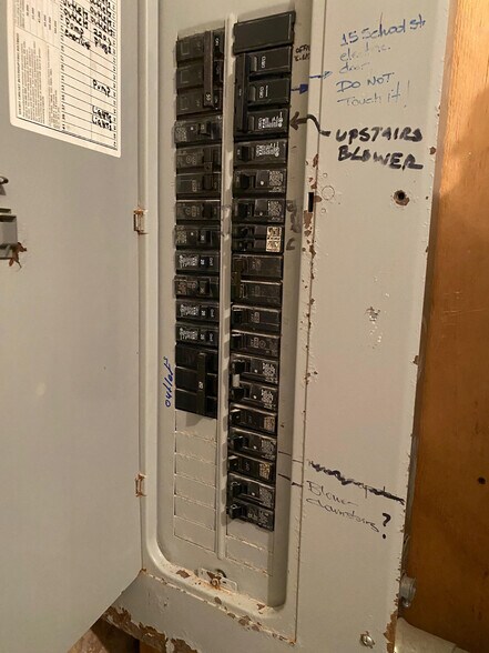 More Photos Of 15 School St, Yonkers Warehouse For Sale