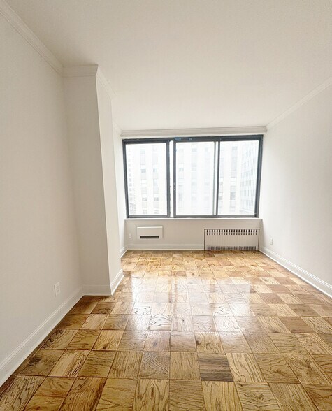 More Photos Of 160 Front St, New York Apartments For Sale