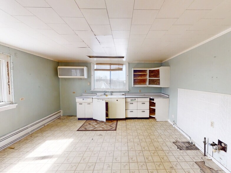 More Photos Of 280 S Main St, Cambridge Springs Storefront Retail Office For Sale