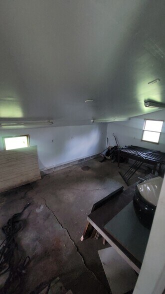 More Photos Of 5430 Rockville Rd, Indianapolis Specialty For Sale