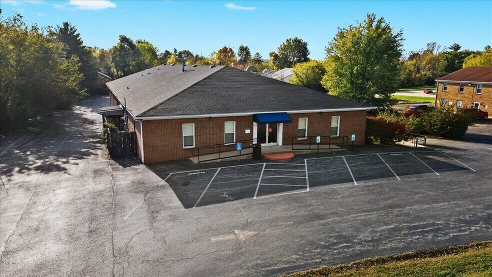 More Photos Of 617 Mulberry St, Elizabethtown Office For Sale