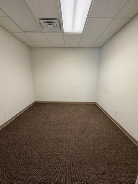 More Photos Of 6230 Colleyville Blvd, Colleyville Business Park For Lease