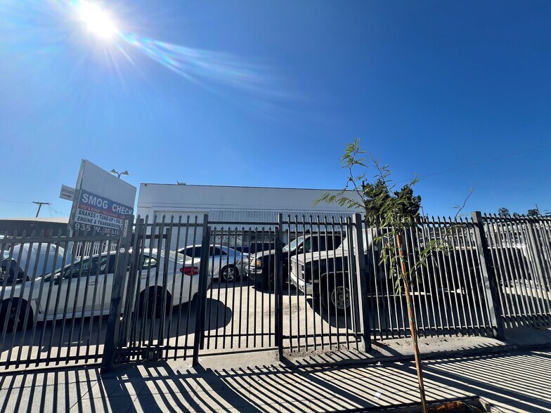 More Photos Of 939 W Main St, El Cajon General Retail For Sale