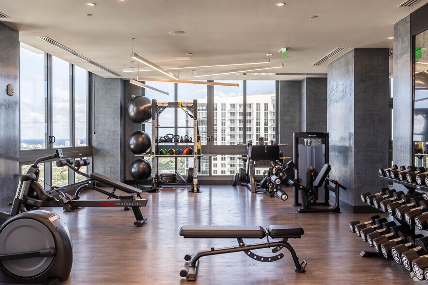 More Photos Of 201 SE 6th Ave, Fort Lauderdale Apartments For Lease