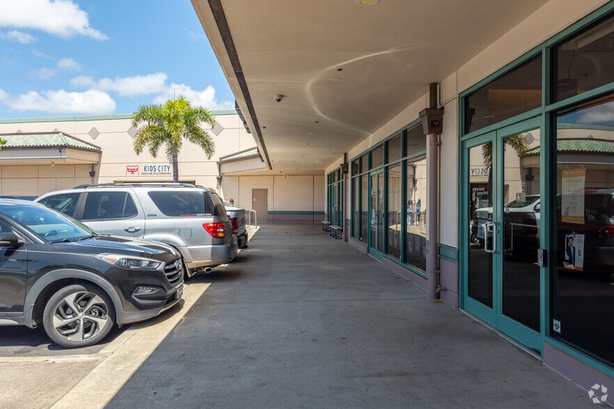 More Photos Of 480 Kamokila Blvd, Kapolei Freestanding For Lease