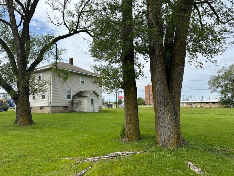 More Photos Of 2405 E Court St, Kankakee Land For Sale