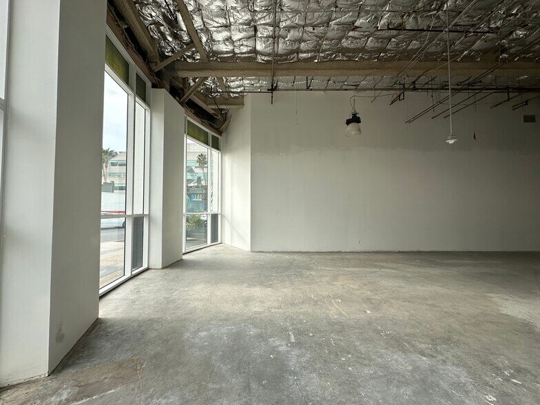 More Photos Of 5200 Lankershim Blvd, North Hollywood Loft Creative Space For Lease