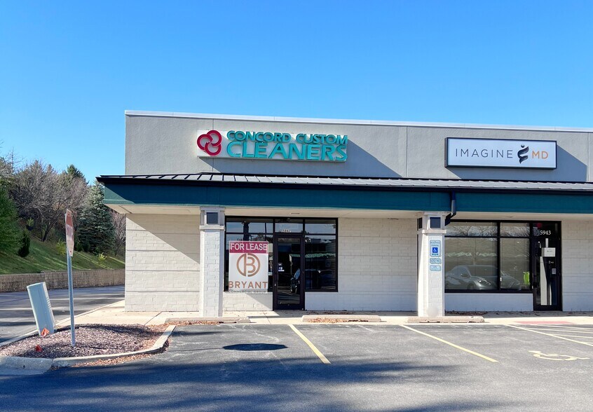 Primary Photo Of 5875 E Riverside Blvd, Rockford Medical For Lease