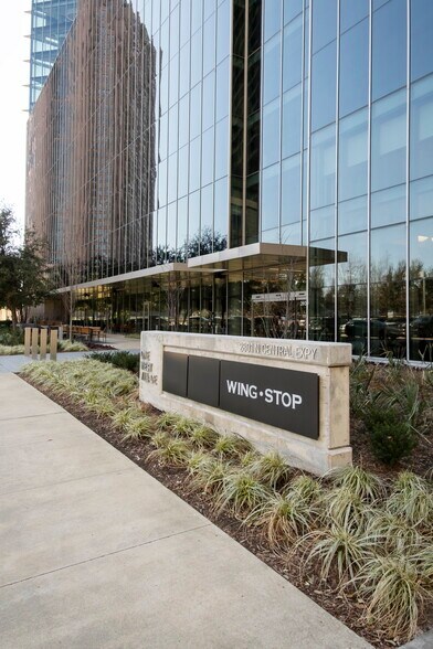 More Photos Of 2801 N Central Expy, Dallas Office For Sale